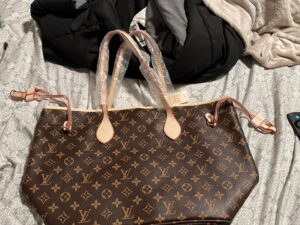 Louis Vuitton neverfull handbag